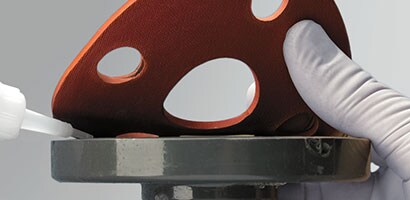 Increase speed and efficiency with 3M bonding products.
