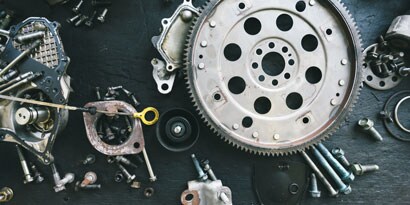 기계식 체결장치를 사용할 필요 없이 3m vhb 양면 테이프로 빠르고 간편하게 금속 가공 조립 구현 
