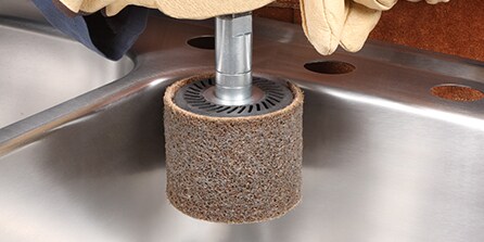 abrasive finishing wheel
