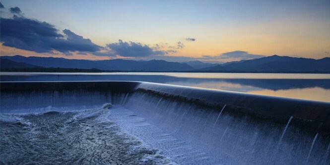 3M Sustainability: improving lives - water spillway
