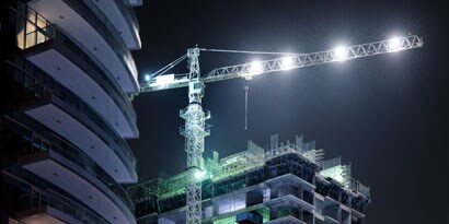 3M™ VHB™ 테이프는 방수 테이프이며 건물의 이종 금속 접촉 부식을 방지합니다.
